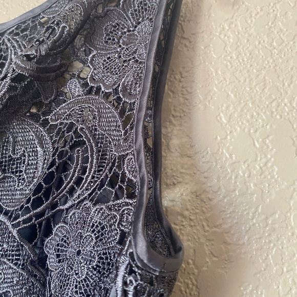 Adrianna Papell Embroidered Lace Cocktail Dress - Women’s 10 - Picture 9 of 9